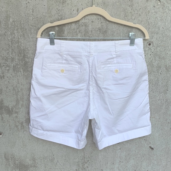 J. CREW Chino Shorts size 6 - Picture 3 of 7